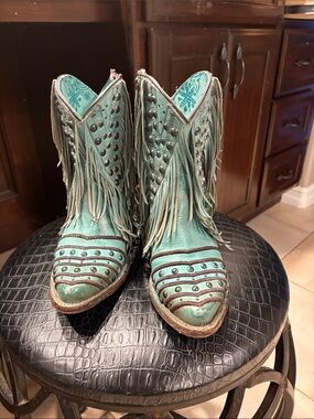 Corral boots